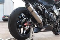 YAMAHA R1