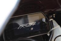 YAMAHA R1
