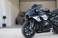 YAMAHA R1