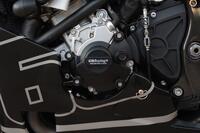 YAMAHA R1