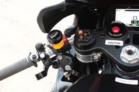 YAMAHA R1