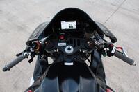 YAMAHA R1