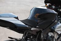 YAMAHA R1