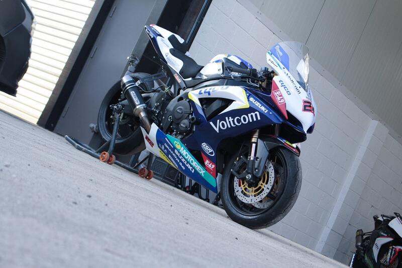 SUZUKI GSXR750