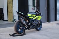 YAMAHA R6