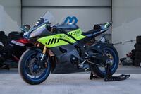 YAMAHA R6