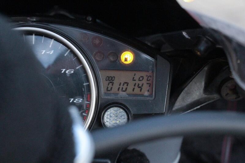 YAMAHA R6