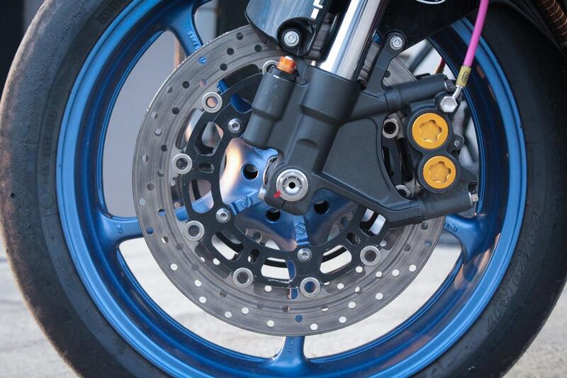 YAMAHA R6